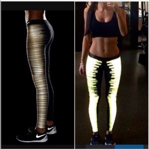 XL Nike flash print black gold legging